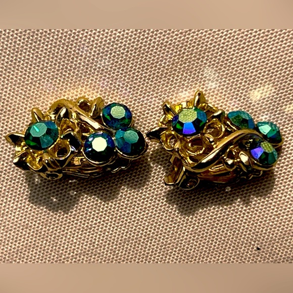 Vintage Signed Coro Gold Tone Prong Set Faceted Crystal Clip On Earrings AB - Picture 1 of 4